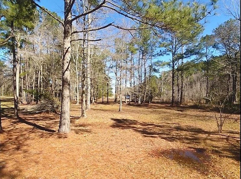 1426 Pinopolis Rd, Moncks Corner, SC 29461