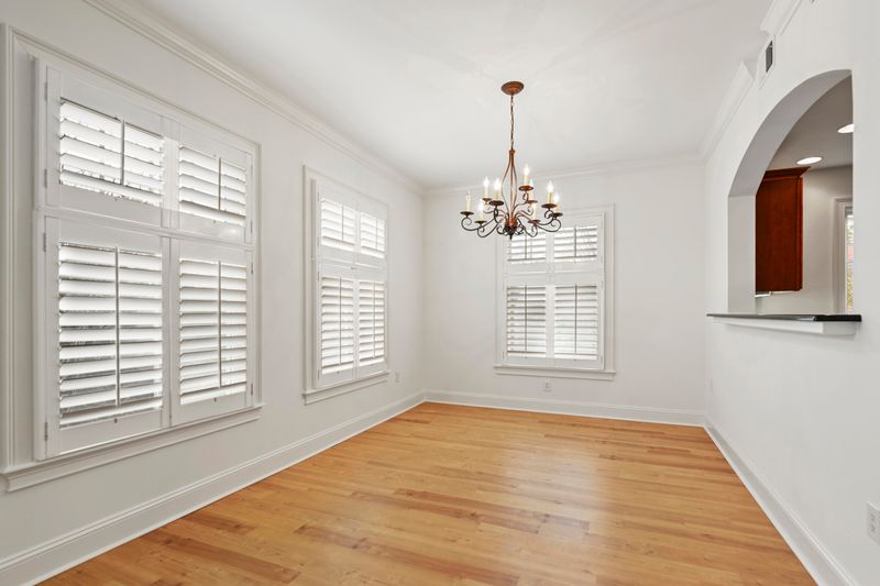 498 Albemarle Rd #307, Charleston, SC 29407
