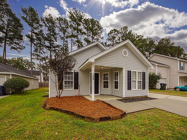 108 Bainsbury Ln, Summerville, SC 29483