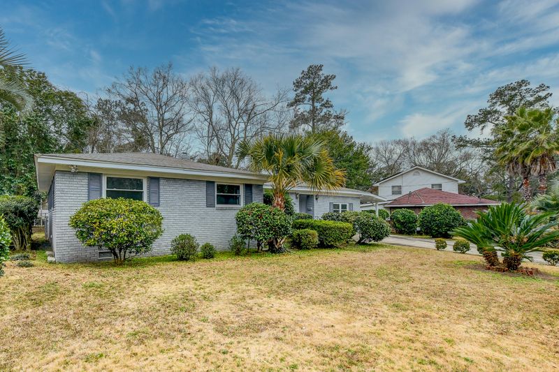 1055 Browning Rd, Charleston, SC 29407