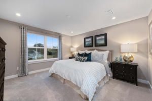 124 Country Oaks Ln, Wando, SC 29492