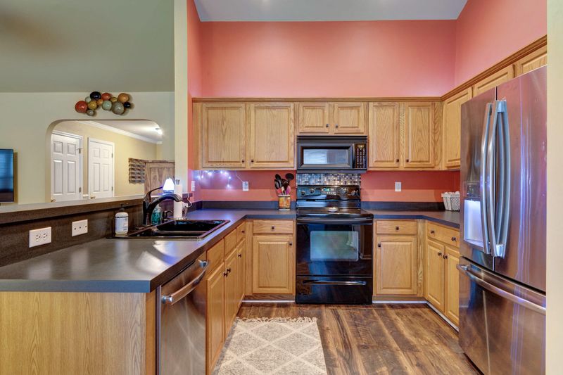 1416 Water Edge Dr, Charleston, SC 29492