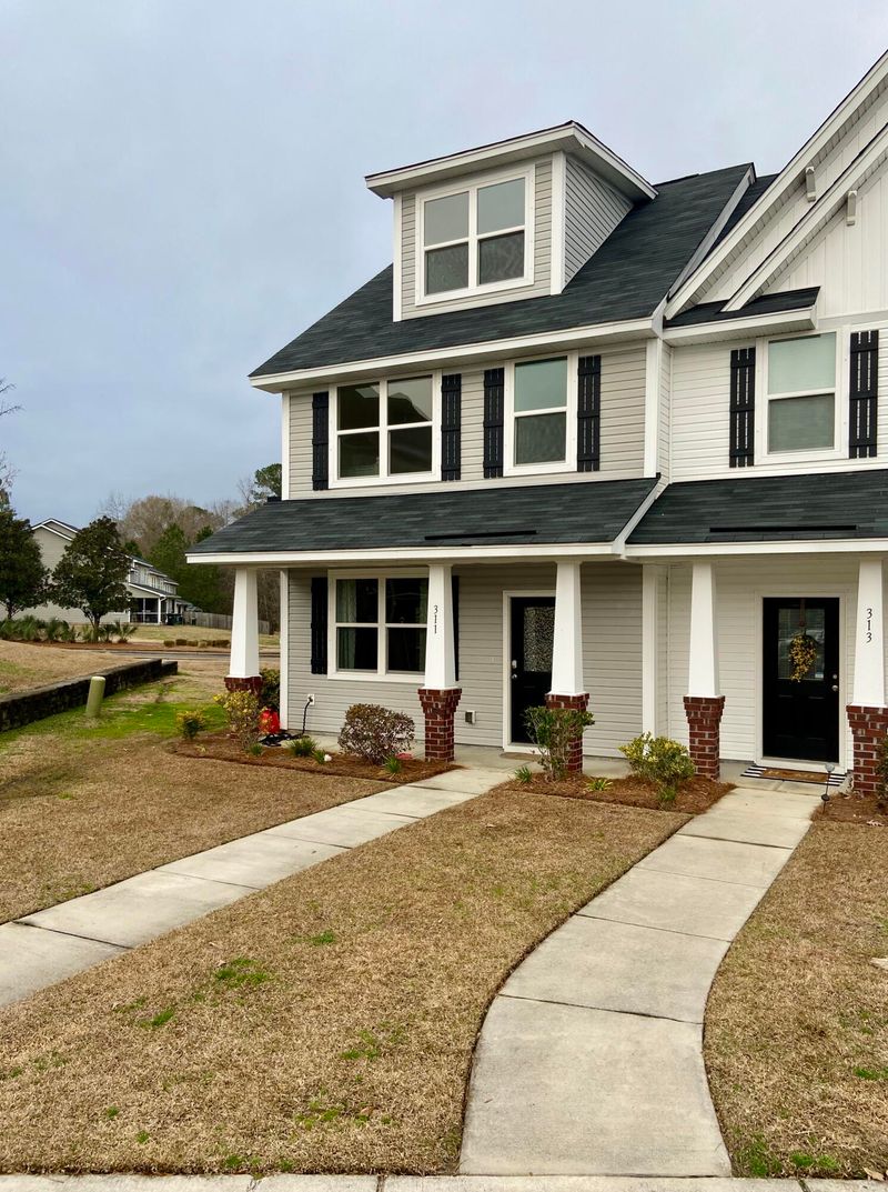 311 Flyway Rd, Goose Creek, SC 29445
