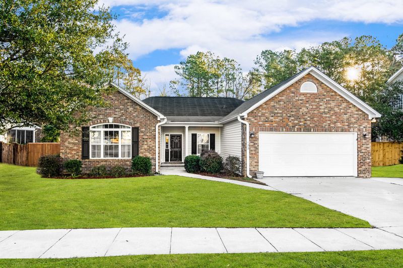 122 Harvest Moon Rd, Moncks Corner, SC 29461