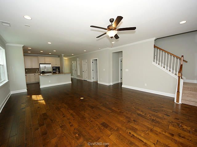 400 Eagleview Dr, Moncks Corner, SC 29461