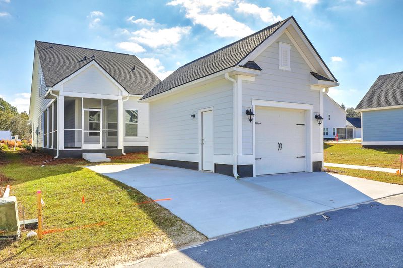 803 Lachicotte Creek Dr, Charleston, SC 29492