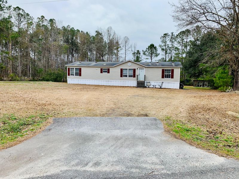 8623 Doar Rd, Awendaw, SC 29429