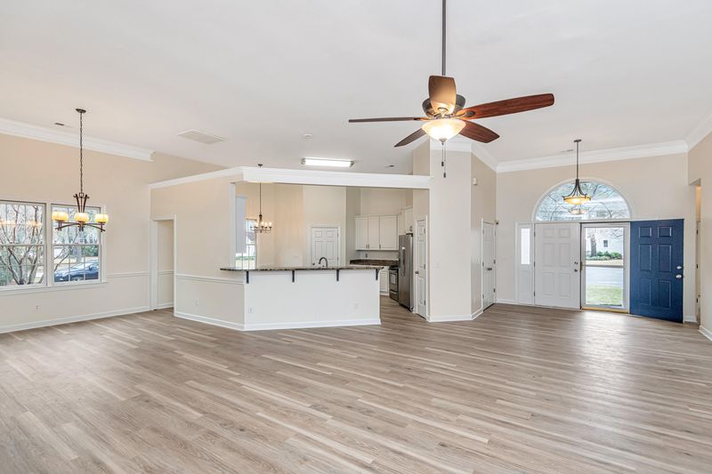 3221 Heathland Way, Mount Pleasant, SC 29466