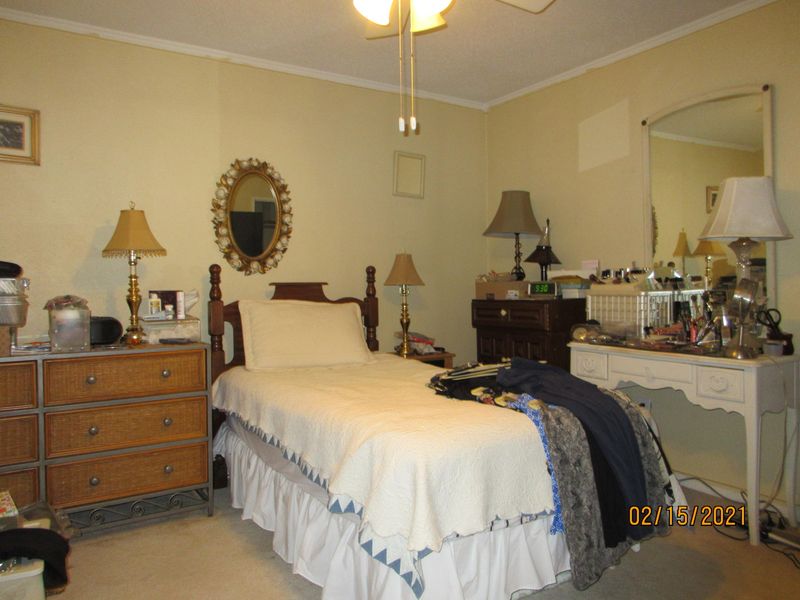1204 Dickson Ave, Hanahan, SC 29410
