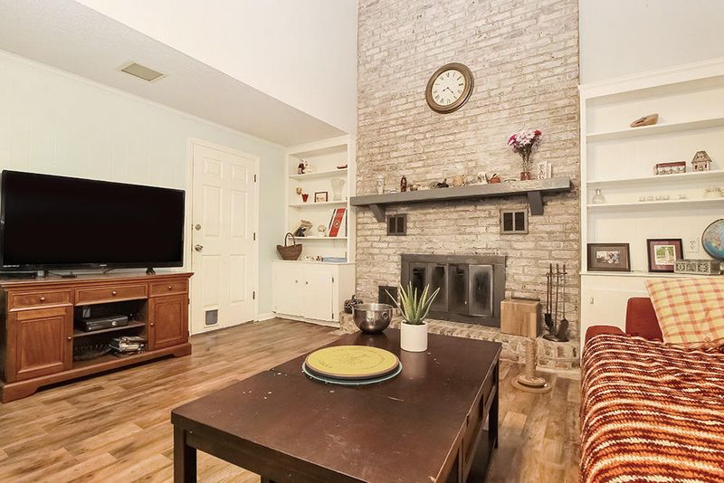104 Beaumont Ct, Summerville, SC 29485