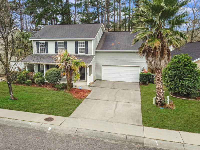 137 Trickle Dr, Summerville, SC 29483