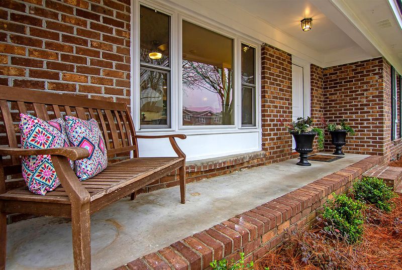 1691 Mepkin Rd, Charleston, SC 29407