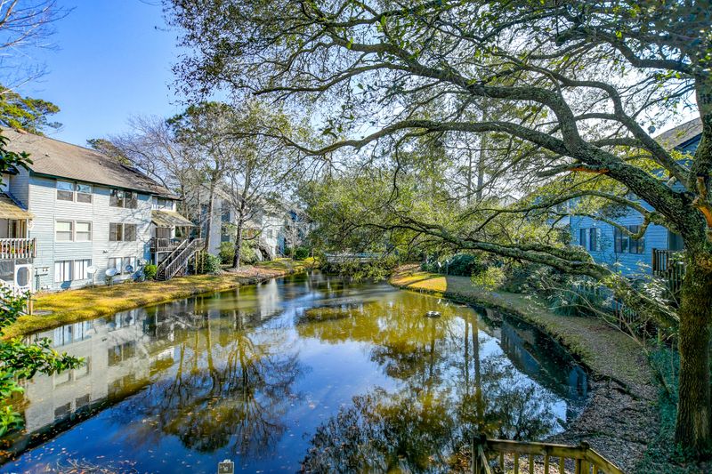 1161 Shadow Lake Cir #F, Mount Pleasant, SC 29464