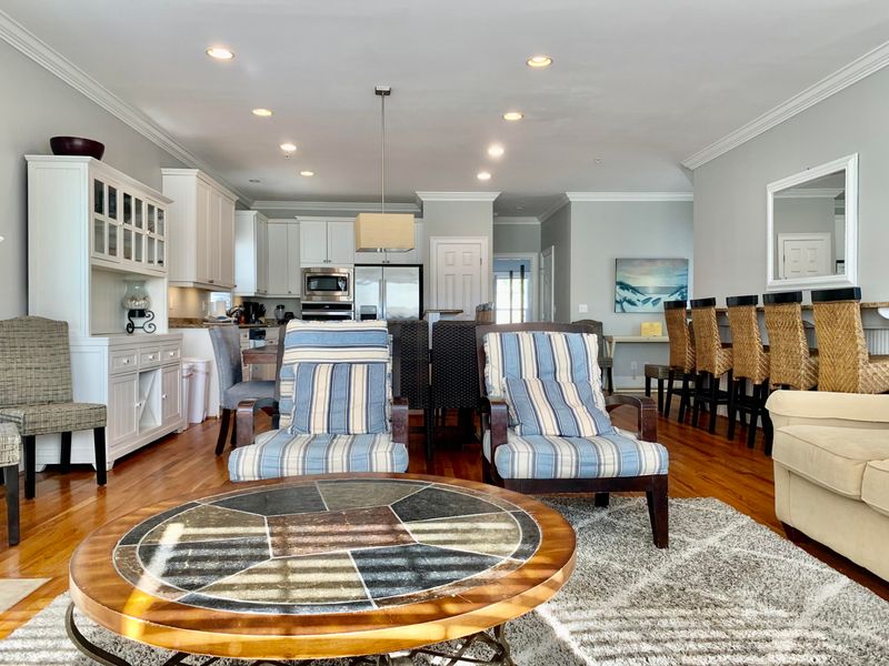 6 10th Ave, Isle Of Palms, SC 29451