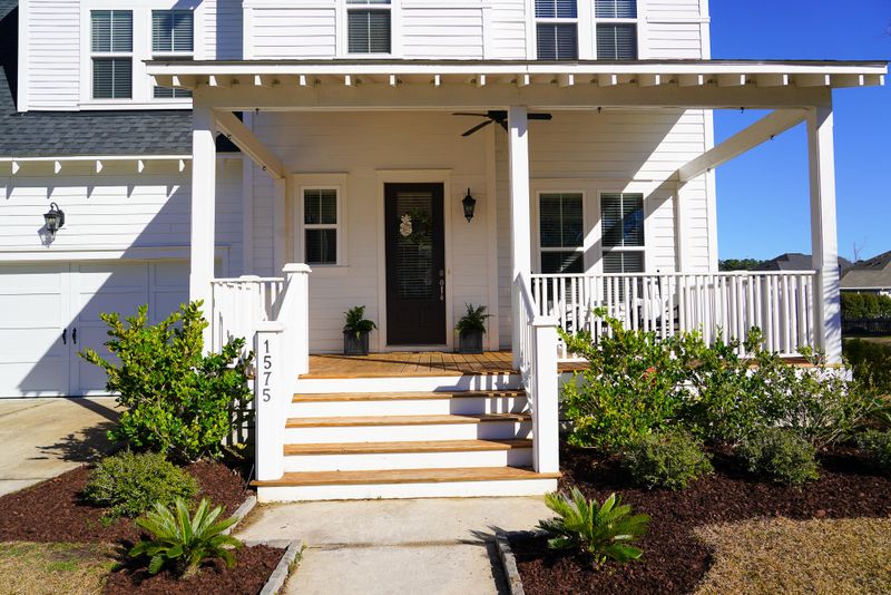 1575 Harriman St, Mount Pleasant, SC 29466