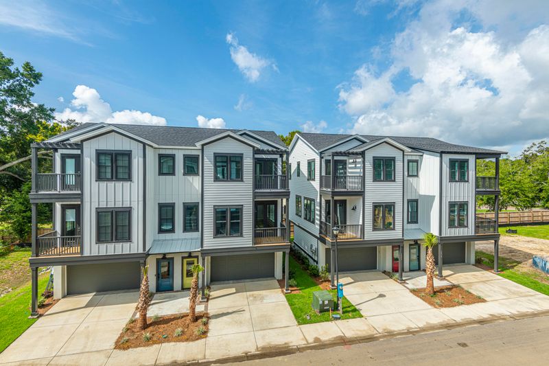 1218 Gatch Ct #8, Mount Pleasant, SC 29464