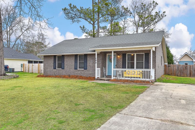 142 Underbrush Ct, Moncks Corner, SC 29461