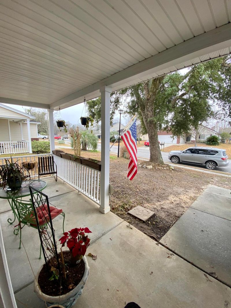 8035 Old London, North Charleston, SC 29406