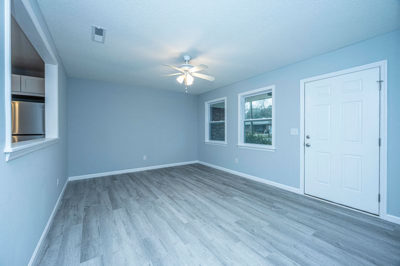 207 Lark St, Summerville, SC 29485