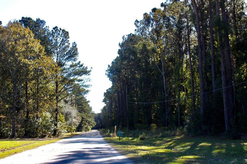 11 Lord Proprietors Rd, Meggett, SC 29449