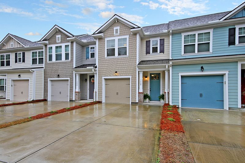 1660 Bridwell Ln, Mount Pleasant, SC 29466