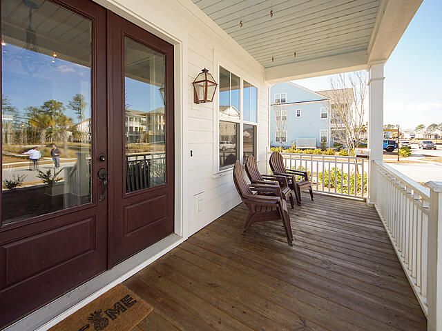 2982 Clearwater Dr, Mount Pleasant, SC 29466