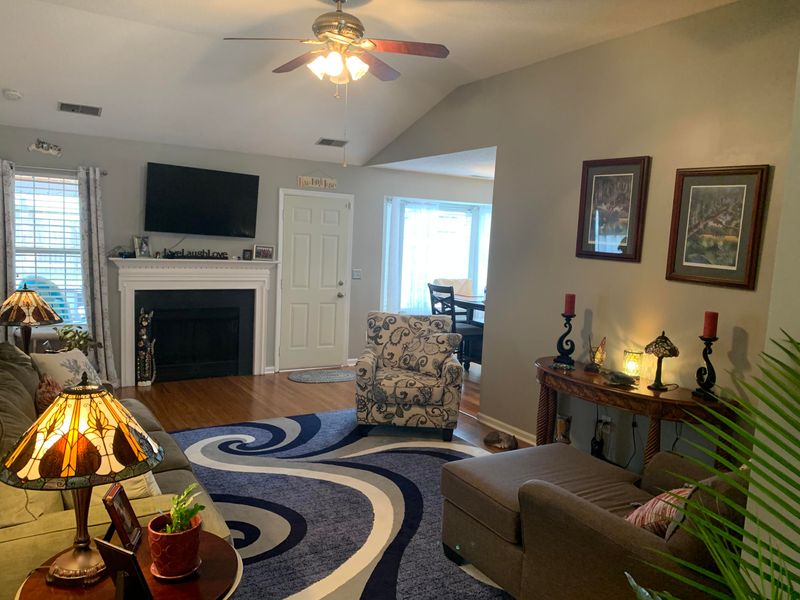 140 E Hartwick Ln, Goose Creek, SC 29445