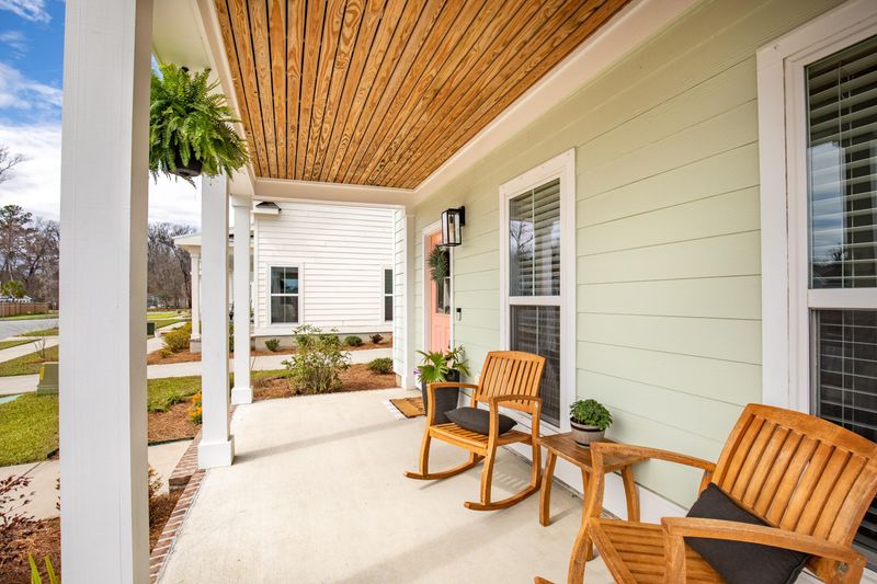 1686 Sparkleberry Ln, Johns Island, SC 29455