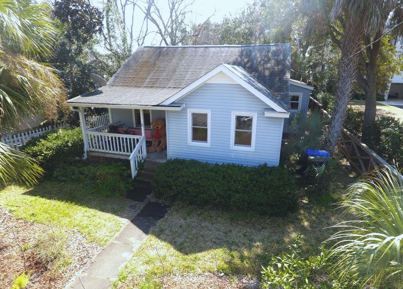 1413 Middle St, Sullivans Island, SC 29482