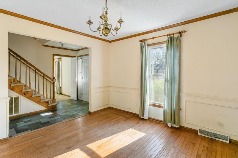 1977 Ashley Hall Rd, Charleston, SC 29407