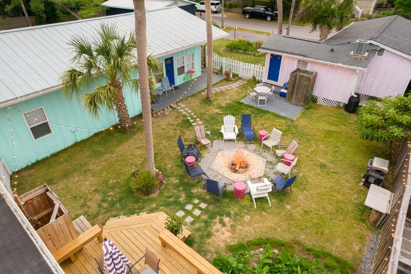 315 E Cooper Ave, Folly Beach, SC 29439
