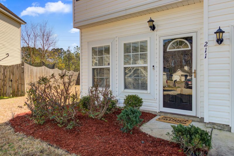 211 Maplewood Ridge Ct, Summerville, SC 29486