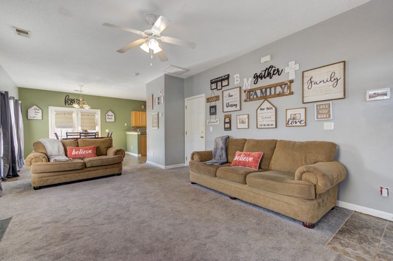 211 Maplewood Ridge Ct, Summerville, SC 29486