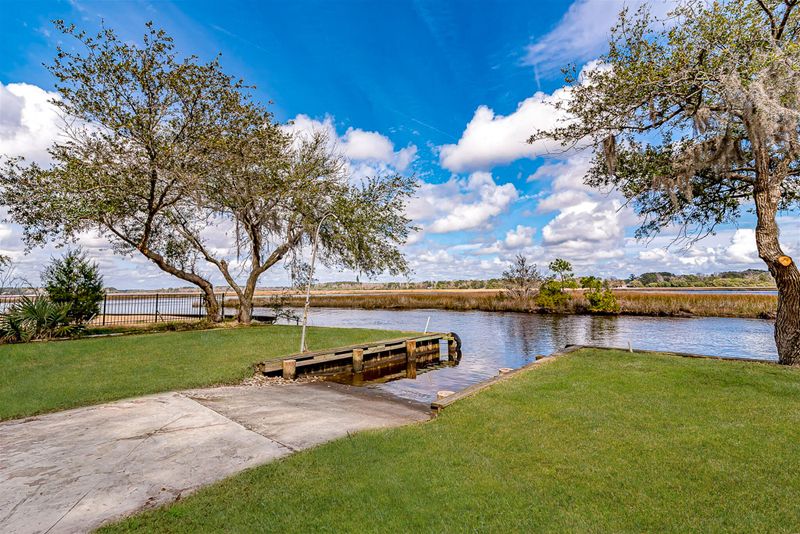 4004 Rantowles Ct, Ravenel, SC 29470