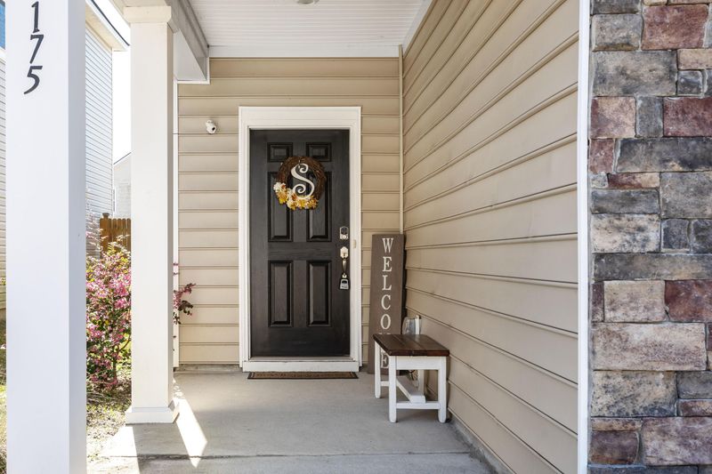 175 Emerald Isle Dr, Moncks Corner, SC 29461