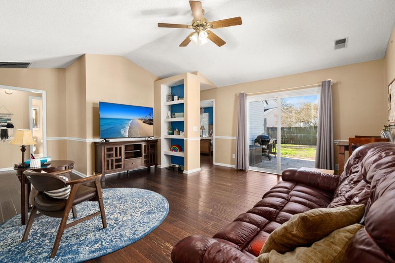 100 Brighton Ln, Summerville, SC 29485