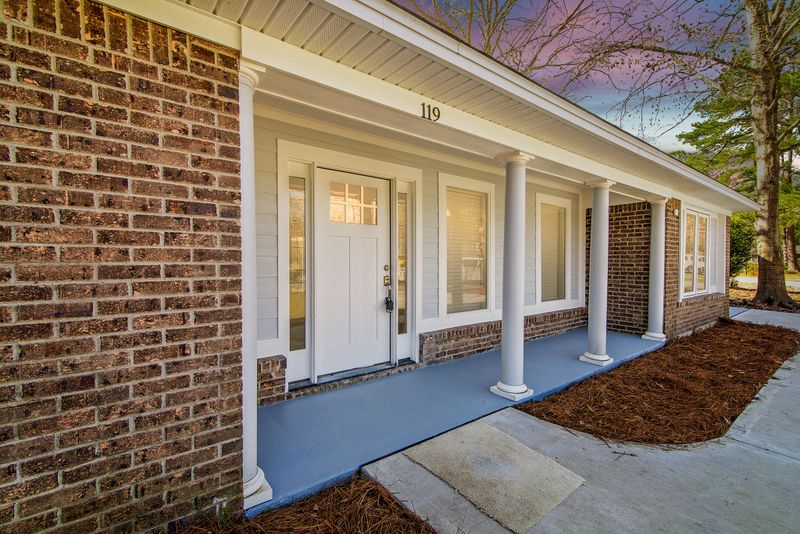 119 English Rd, Summerville, SC 29483