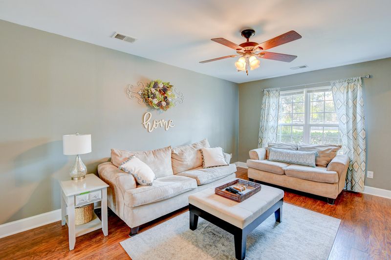 1564 Keswick Dr, Johns Island, SC 29455
