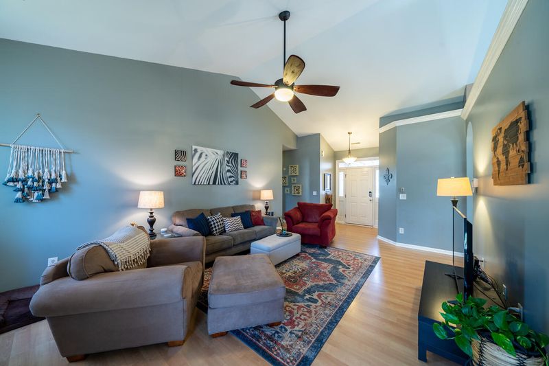 3273 Middleburry Ln, Charleston, SC 29414