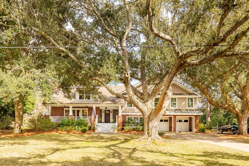 440 Greenbriar Ln, Charleston, SC 29412