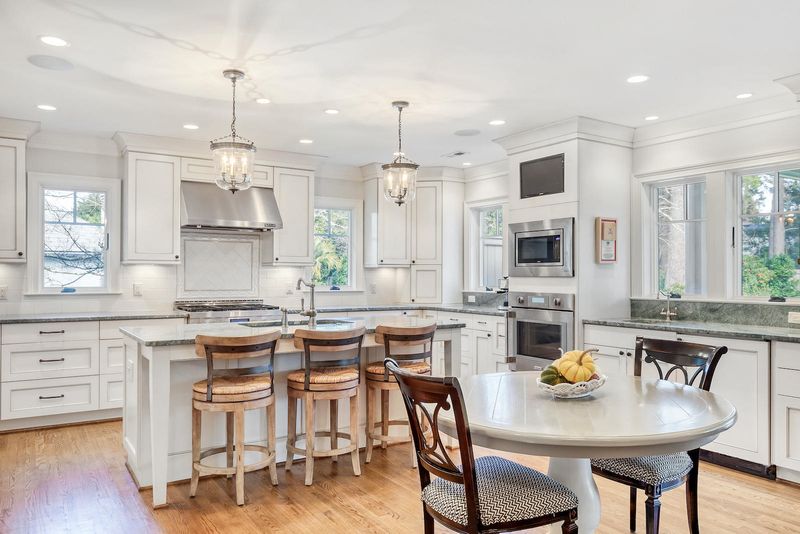 440 Greenbriar Ln, Charleston, SC 29412