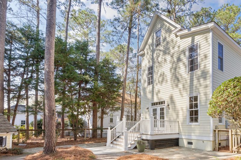 5031 Coral Reef Dr, Johns Island, SC 29455