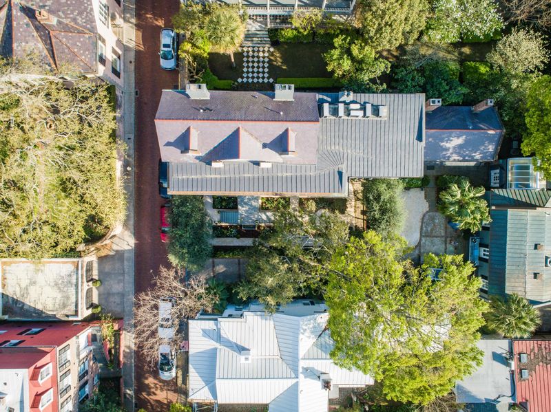 18 Church St, Charleston, SC 29401