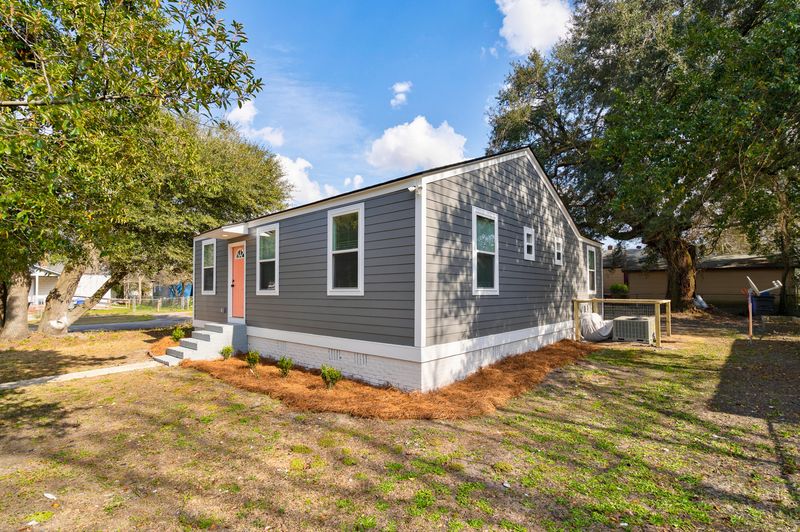 2655 Olympia Ave, North Charleston, SC 29405