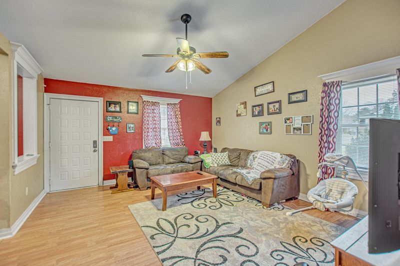 109 Manchester Rd, Summerville, SC 29483