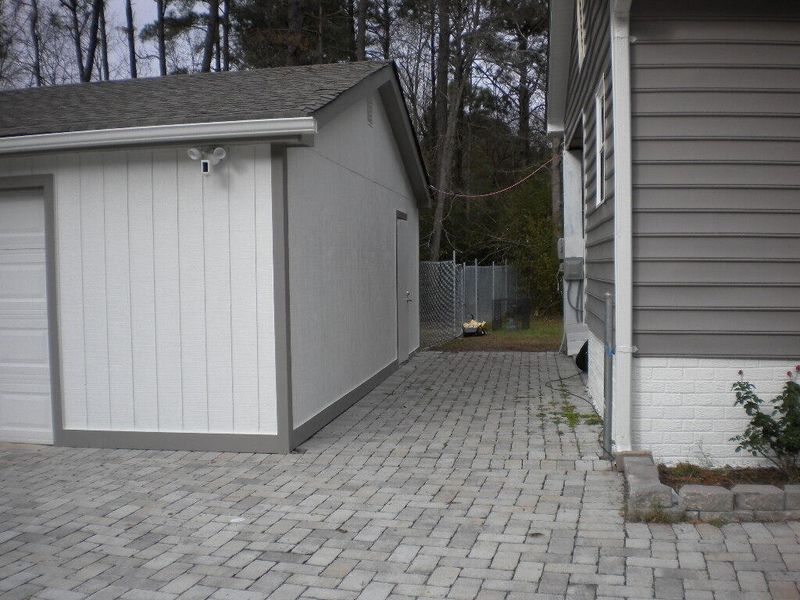 206 Glen St, Summerville, SC 29483