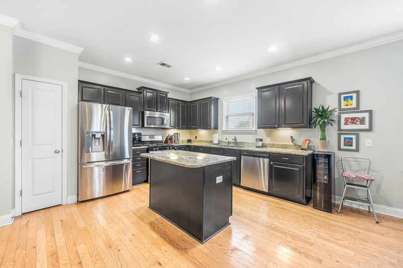 2183 Gammon St, Charleston, SC 29414