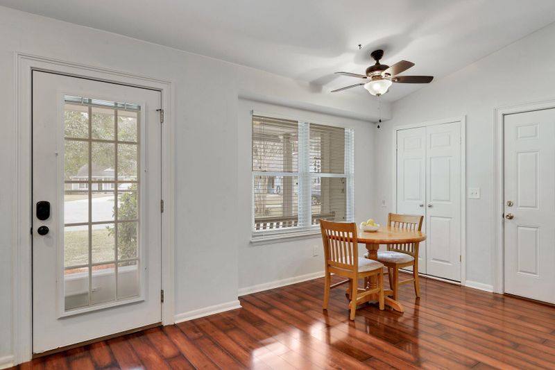 1114 Sexton Dr, Charleston, SC 29412