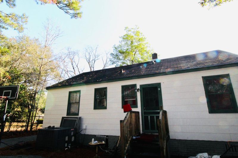 5469 Crown Ave, North Charleston, SC 29406