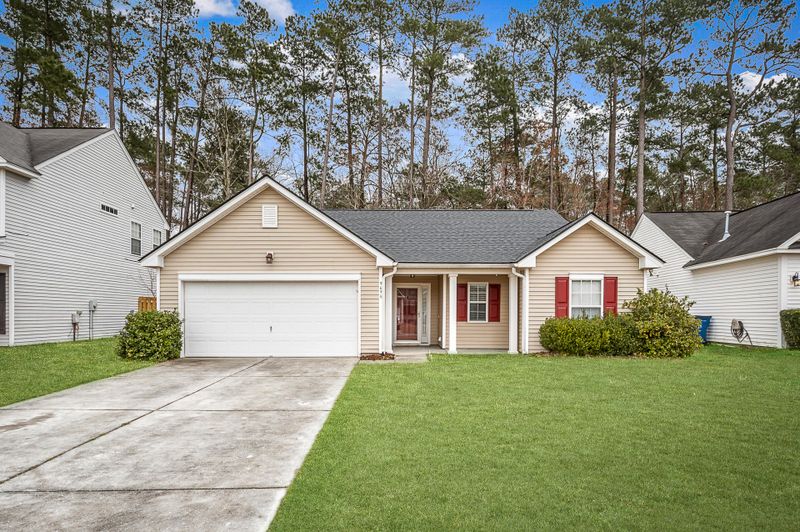 9698 Stockport Cir, Summerville, SC 29485